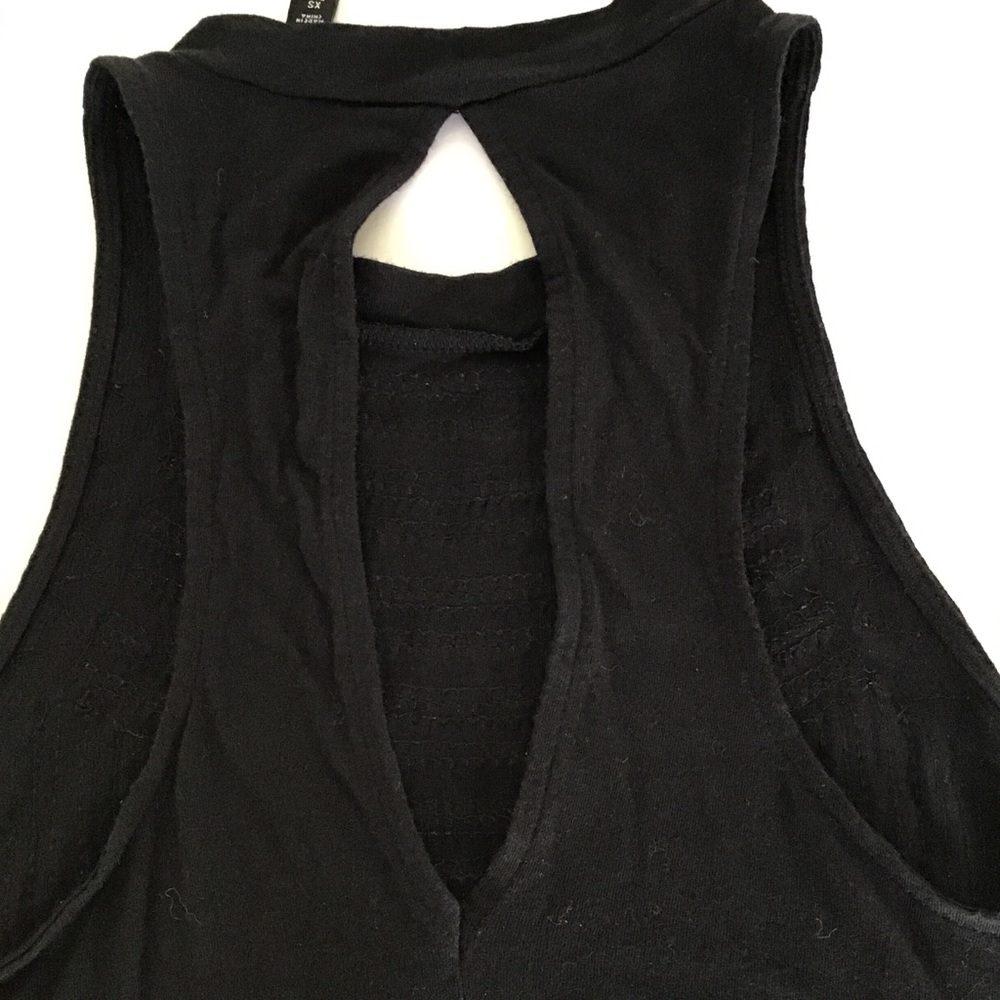 EXPRESS BLACK SEQUIN FRONT HALTER NECK TANK TOP… - Picture 12 of 12